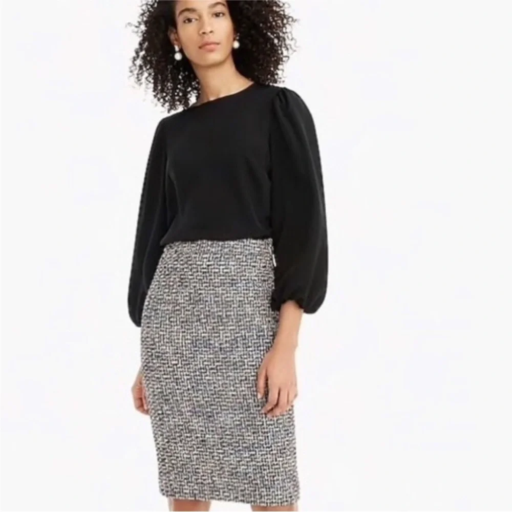 J Crew Women’s size 0 No 2 Black & White Tweed Pencil Skirt